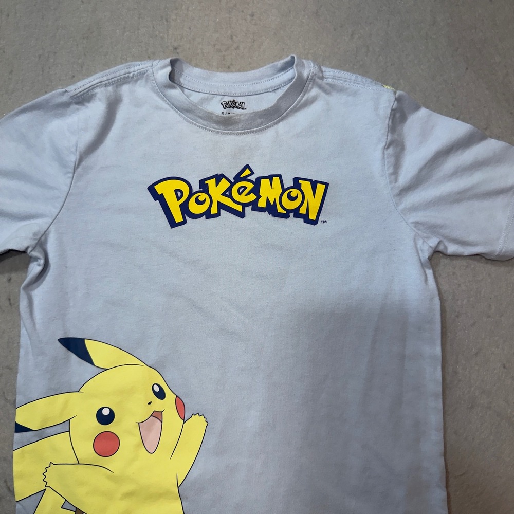 Pokemon T-Shirt Kids S 6/7 Light Blue Excellent Pikachu Graphic Mad‎ Engine